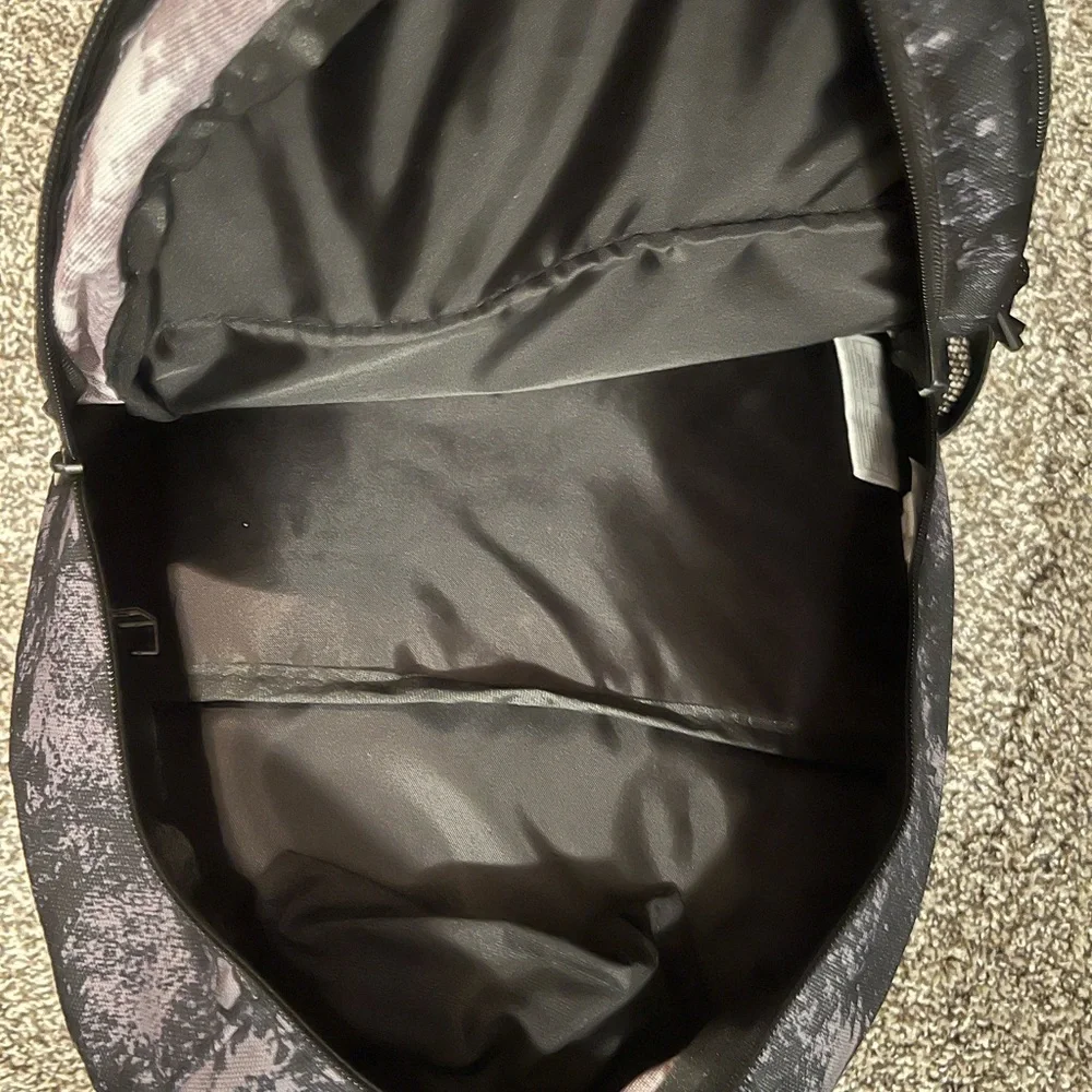 NWOT Reebok Black Backpack - Picture 2 of 3